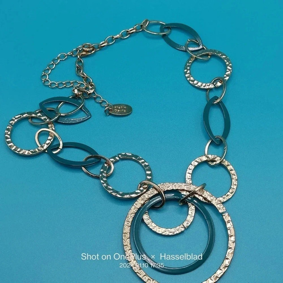 Kistin Davis Teal and Gold Tone Circle Pendants Fashion Statement Necklace - Picture 3 of 7